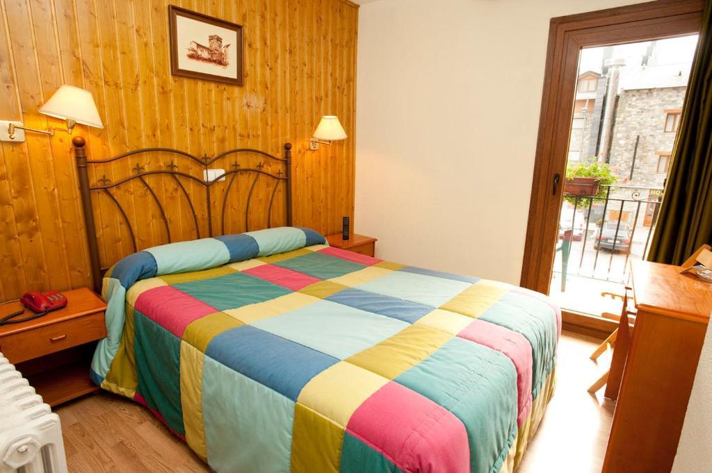 Hotel Llibrada Benasque Chambre photo