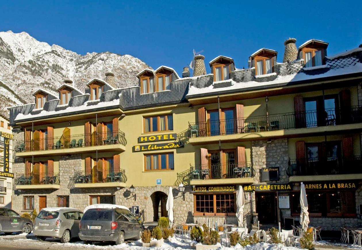 Hotel Llibrada Benasque Extérieur photo