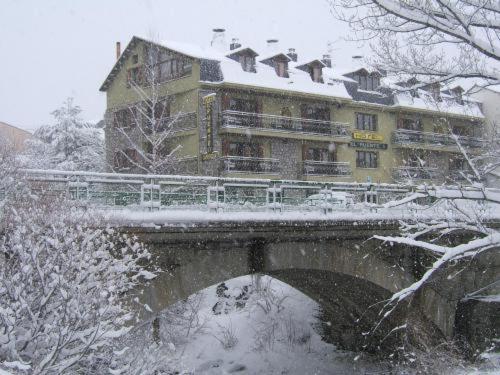 Hotel Llibrada Benasque Extérieur photo