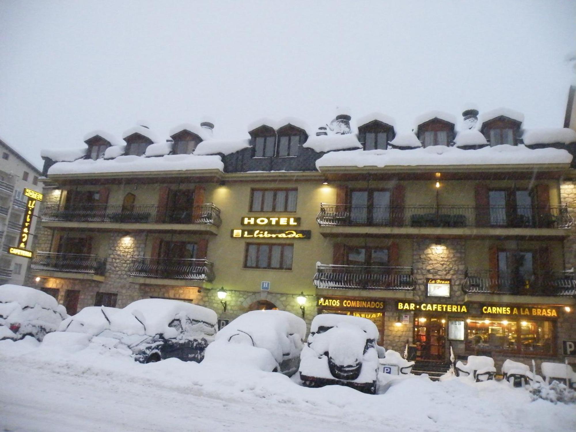 Hotel Llibrada Benasque Extérieur photo