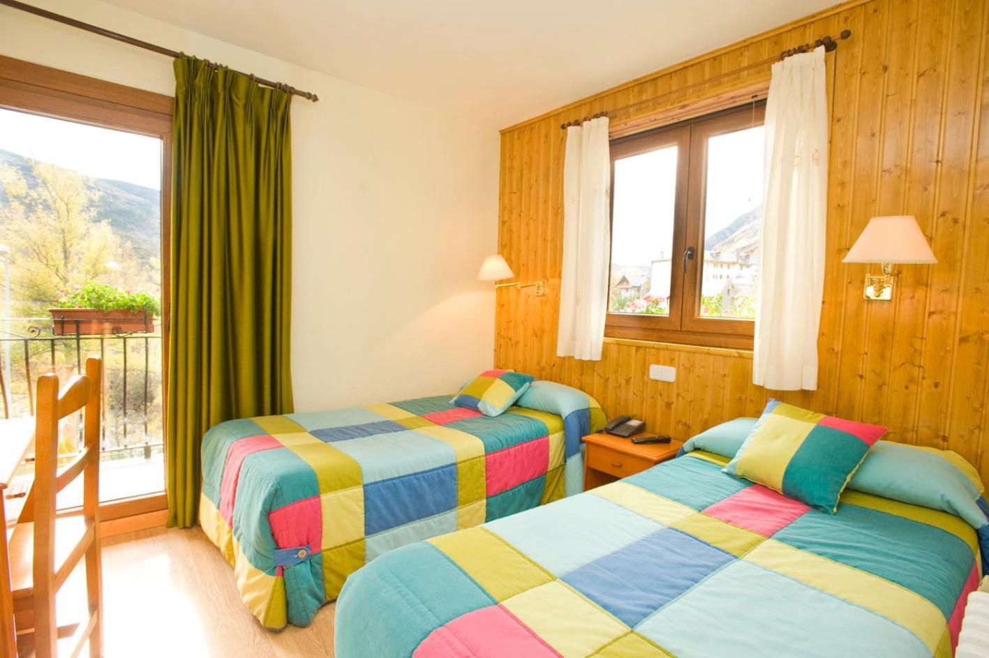 Hotel Llibrada Benasque Extérieur photo