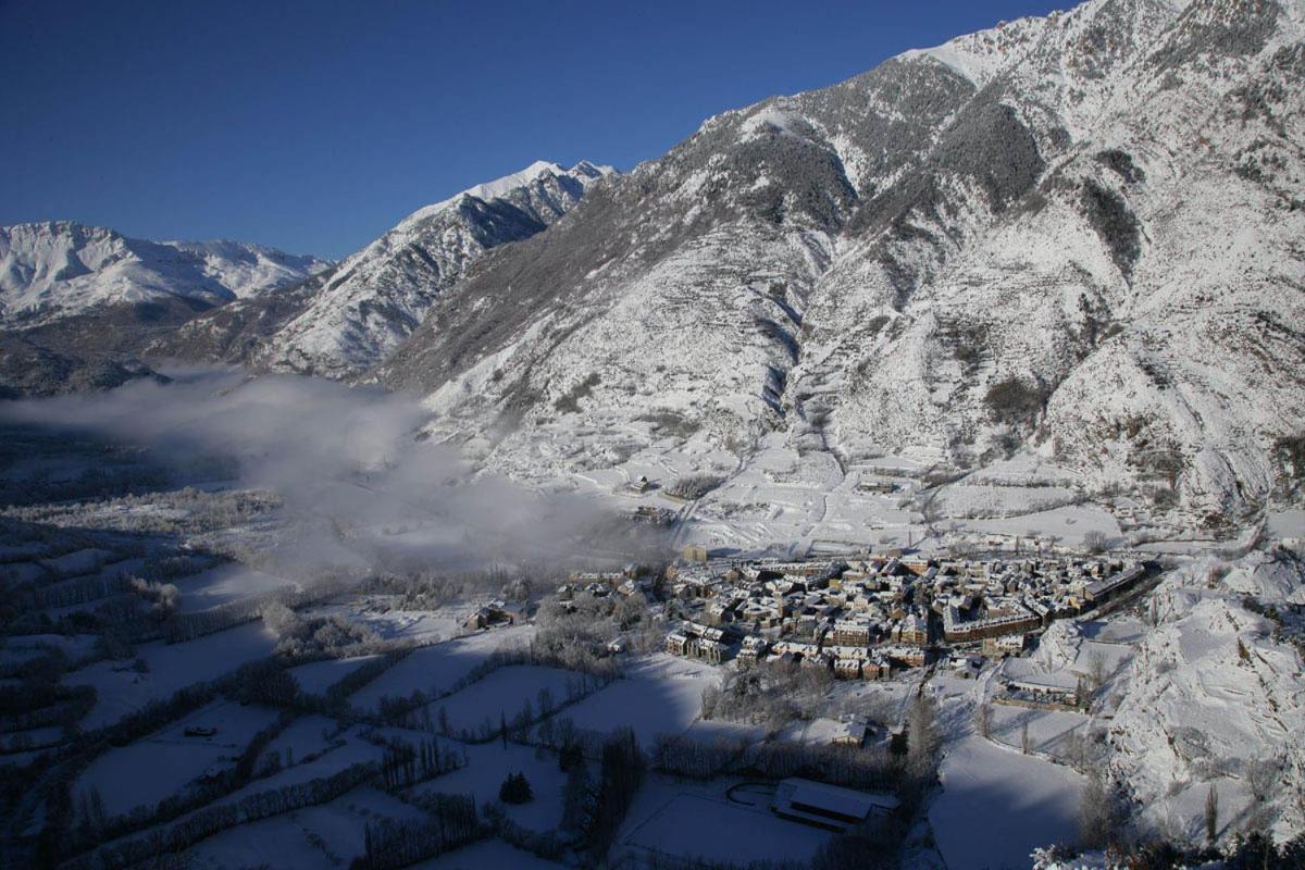 Hotel Llibrada Benasque Extérieur photo