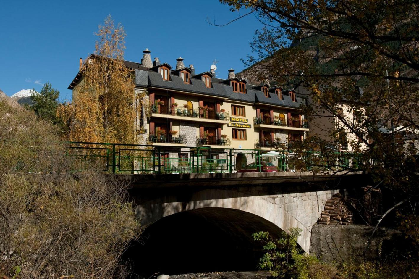 Hotel Llibrada Benasque Extérieur photo